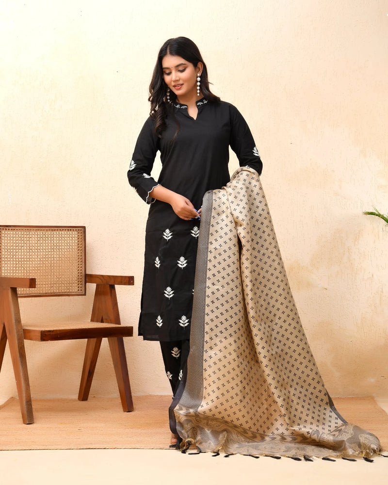 Black Embroidered Kurta Set With Solid Pants & Printed Dupatta (Set of 5 Pc)