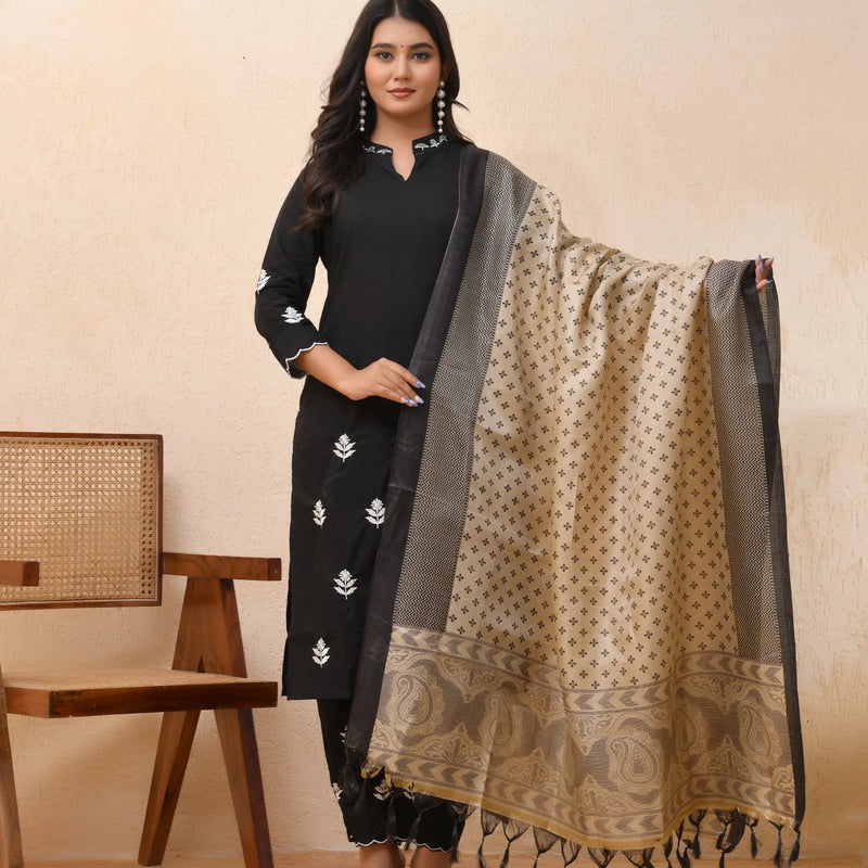 Black Embroidered Kurta Set With Solid Pants & Printed Dupatta (Set of 5 Pc)