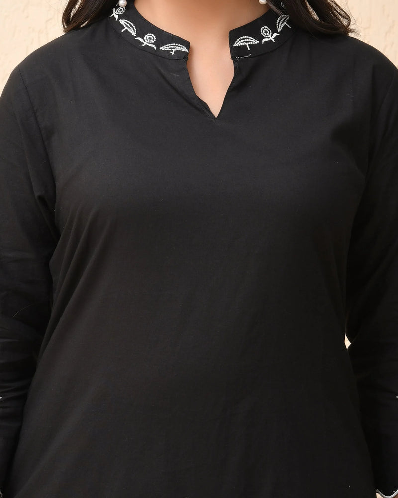 Black Embroidered Kurta Set With Solid Pants & Printed Dupatta (Set of 5 Pc)