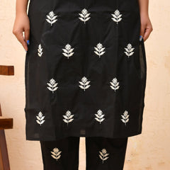 Black Embroidered Kurta Set With Solid Pants & Printed Dupatta (Set of 5 Pc)