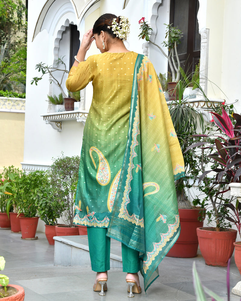 (Vaasva) Women Mul Chanderi green paisley printed suit set (Set of 5pc)