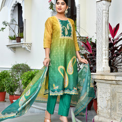 (Vaasva) Women Mul Chanderi green paisley printed suit set (Set of 5pc)