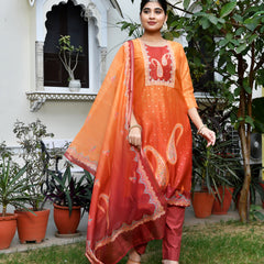 (Vaasva) Women Mul Chanderi orange paisley printed suit set (Set of 5pc)