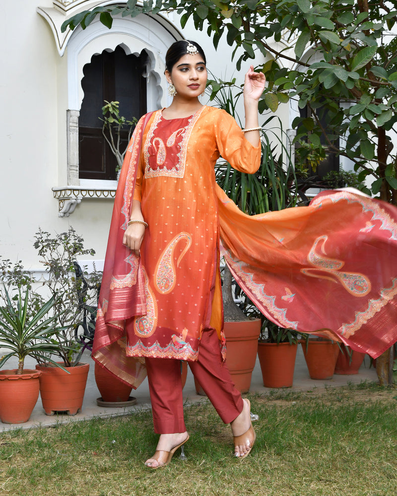(Vaasva) Women Mul Chanderi orange paisley printed suit set (Set of 5pc)