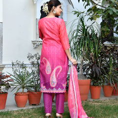 (Vaasva) Women Mul Chanderi Rani paisley printed suit set (Set of 5pc)