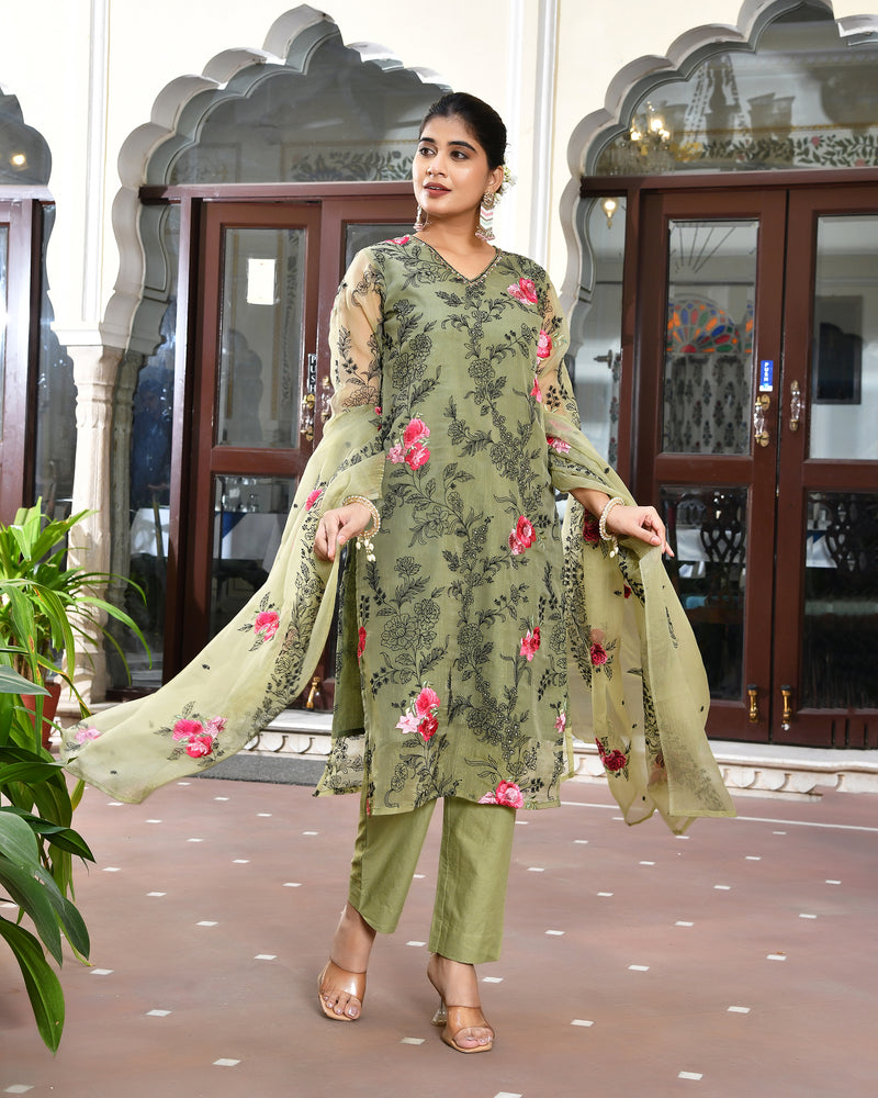 (Vaasva) Women organza pista embroidered suit set (Set of 5pc)