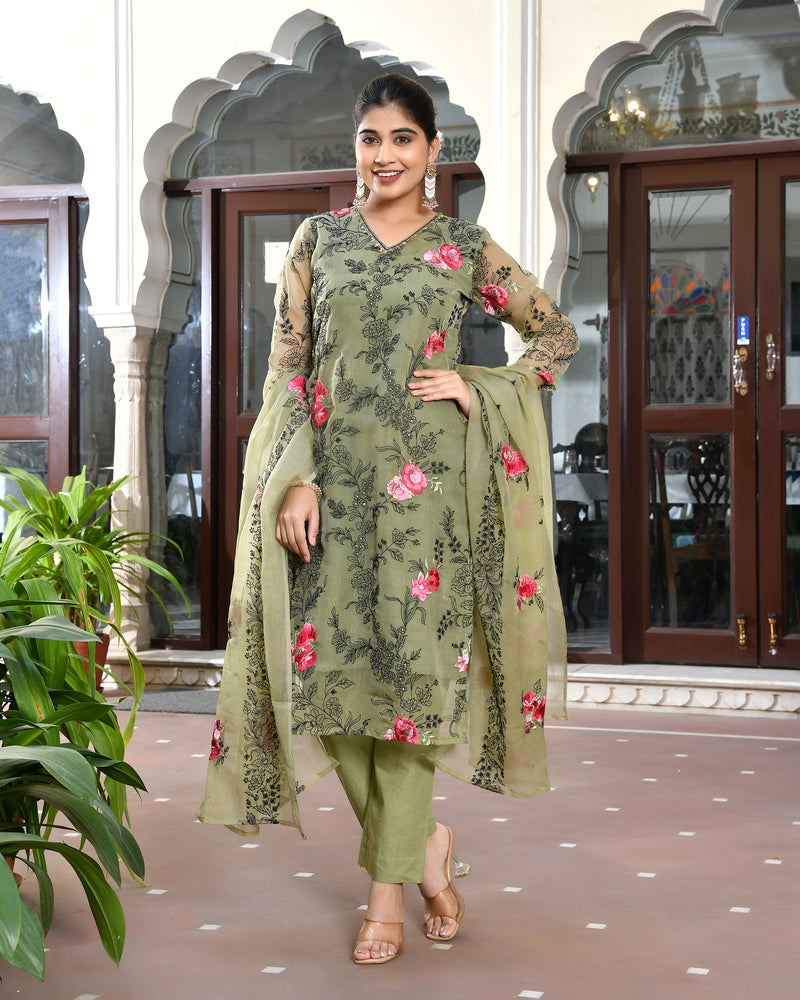 (Vaasva) Women organza pista embroidered suit set (Set of 5pc)