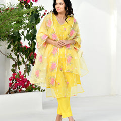 (Vaasva) Women solid embroidered yellow suit set (Set of 5pc)