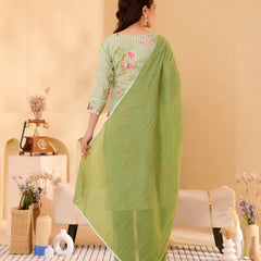 (Vaasva) Women green striped floral printed suit set (Set of 5pc)