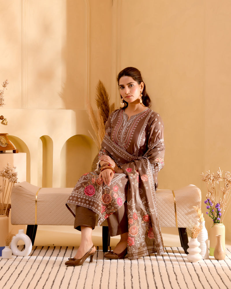 (Vaasva) Women brown hand embroidered placement printed suit set (Set of 5pc)