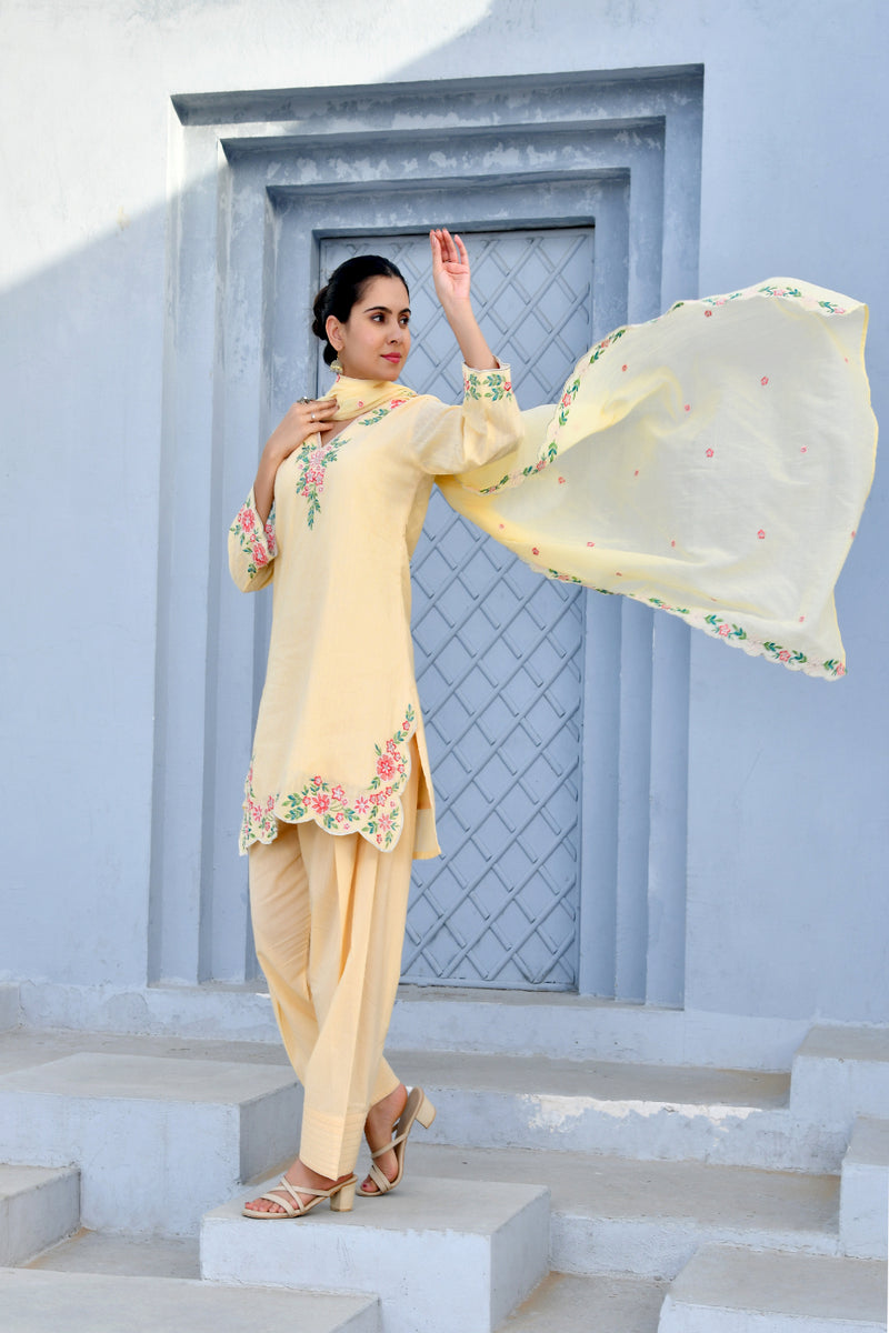(Vaasva) Women lemon multi embroidered farshi salwar set (Set of 5pc)
