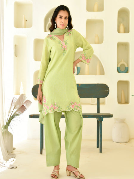 (Vaasva) Women parrot multi embroidered farshi salwar set (Set of 5pc)