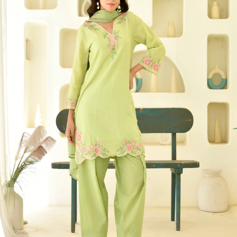 (Vaasva) Women parrot multi embroidered farshi salwar set (Set of 5pc)