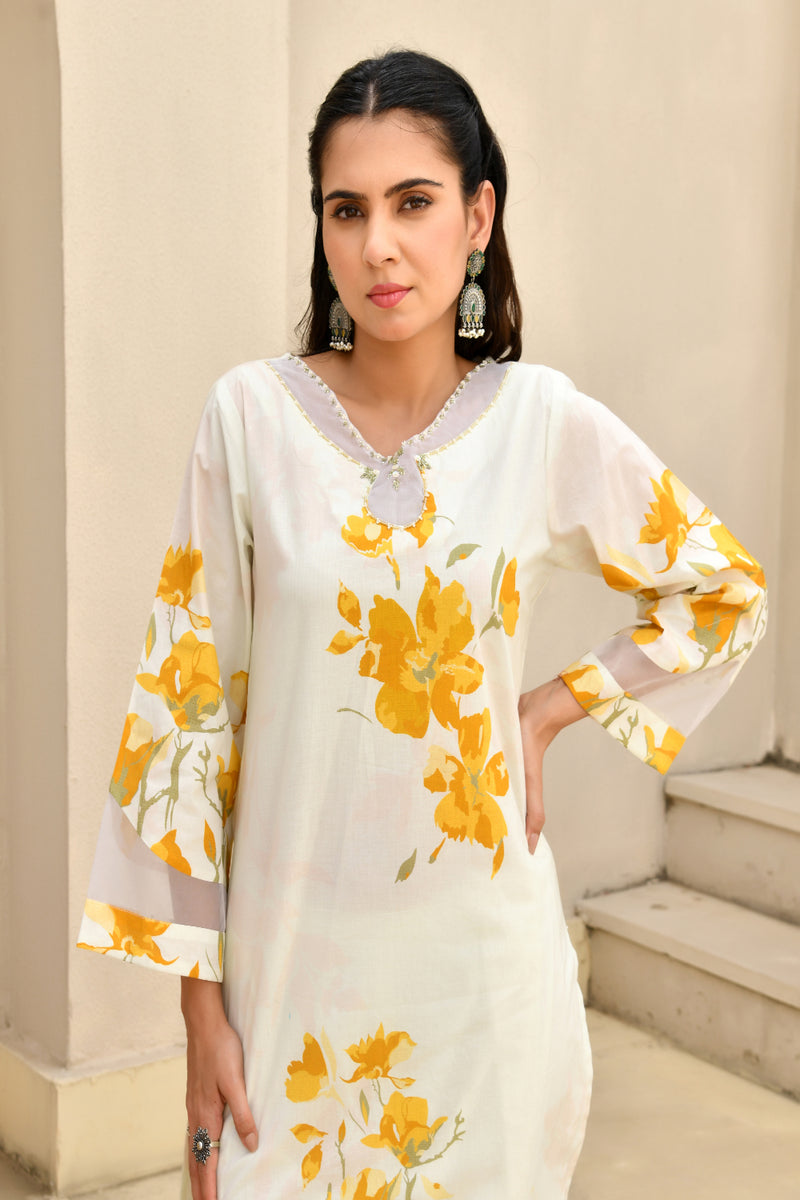 (Vaasva) Women floral yellow printed farshi salwar set (Set of 5pc)