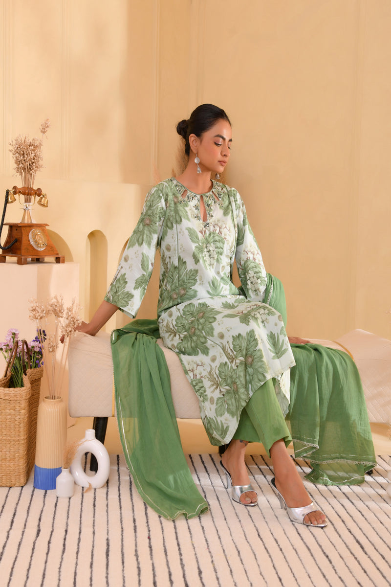 (Vaasva) Women green floral printed aline suit set (Set of 5pc)
