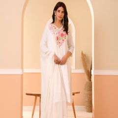(Vaasva) Women white dobby embroidered suit set (Set of 5pc)