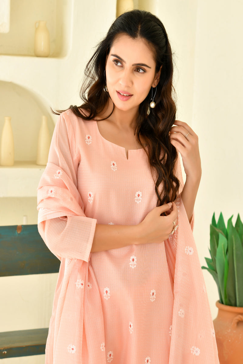 (Vaasva) Women peach kota doria chickenkari style suits set (Set of 5pc)