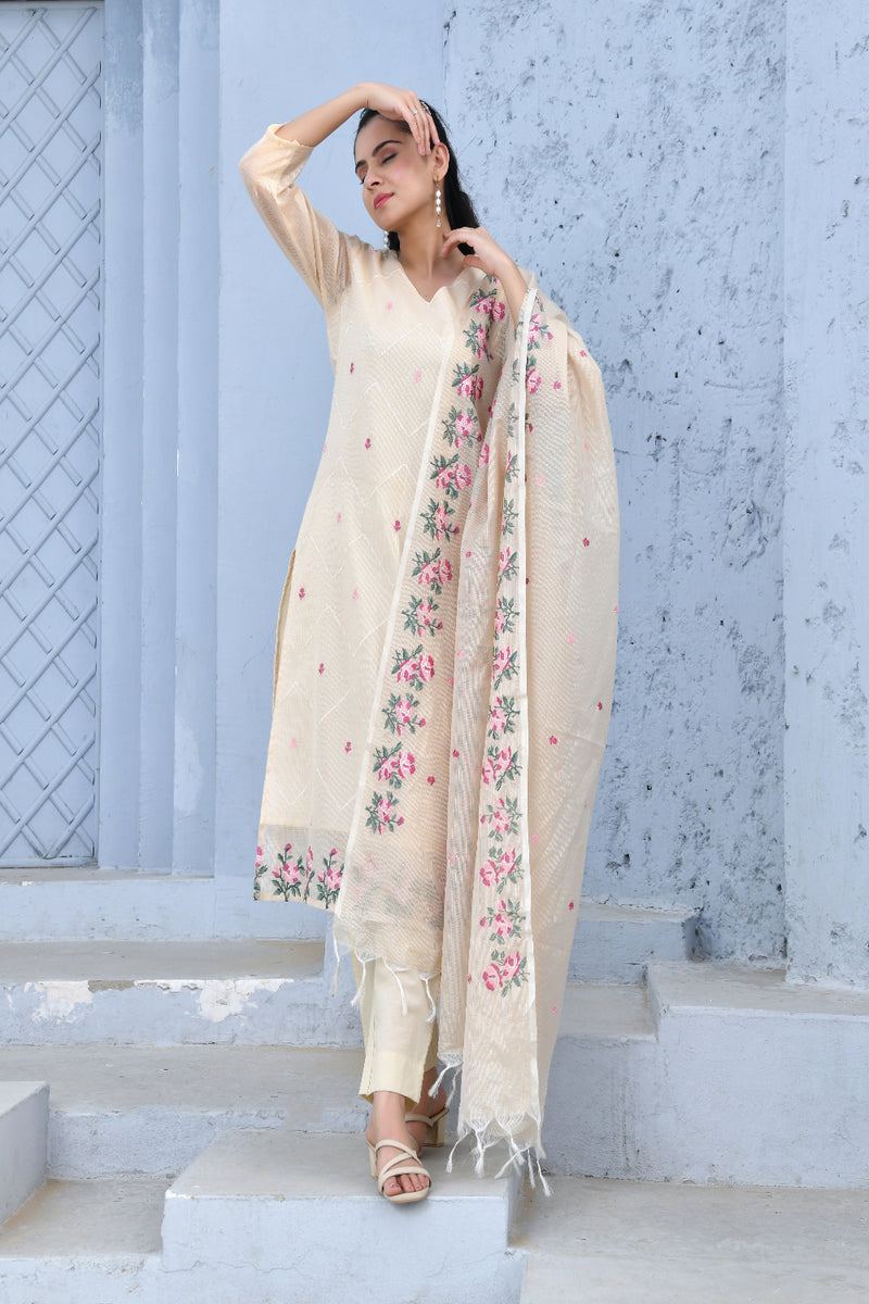 (Vaasva) Women creamchevron embroidered suit set (Set of 5pc)