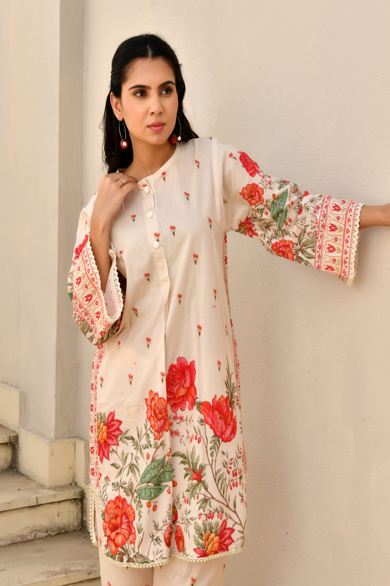 (Vaasva) Women red floral short kurti pant set with dupatta (Set of 5pc)