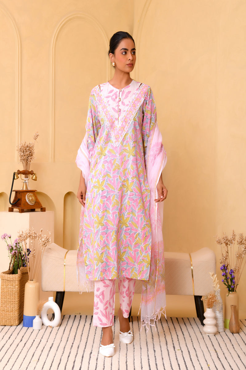 (Vaasva) Women grey floral block printed suit set with kota doria dupatta (Set of 5pc)