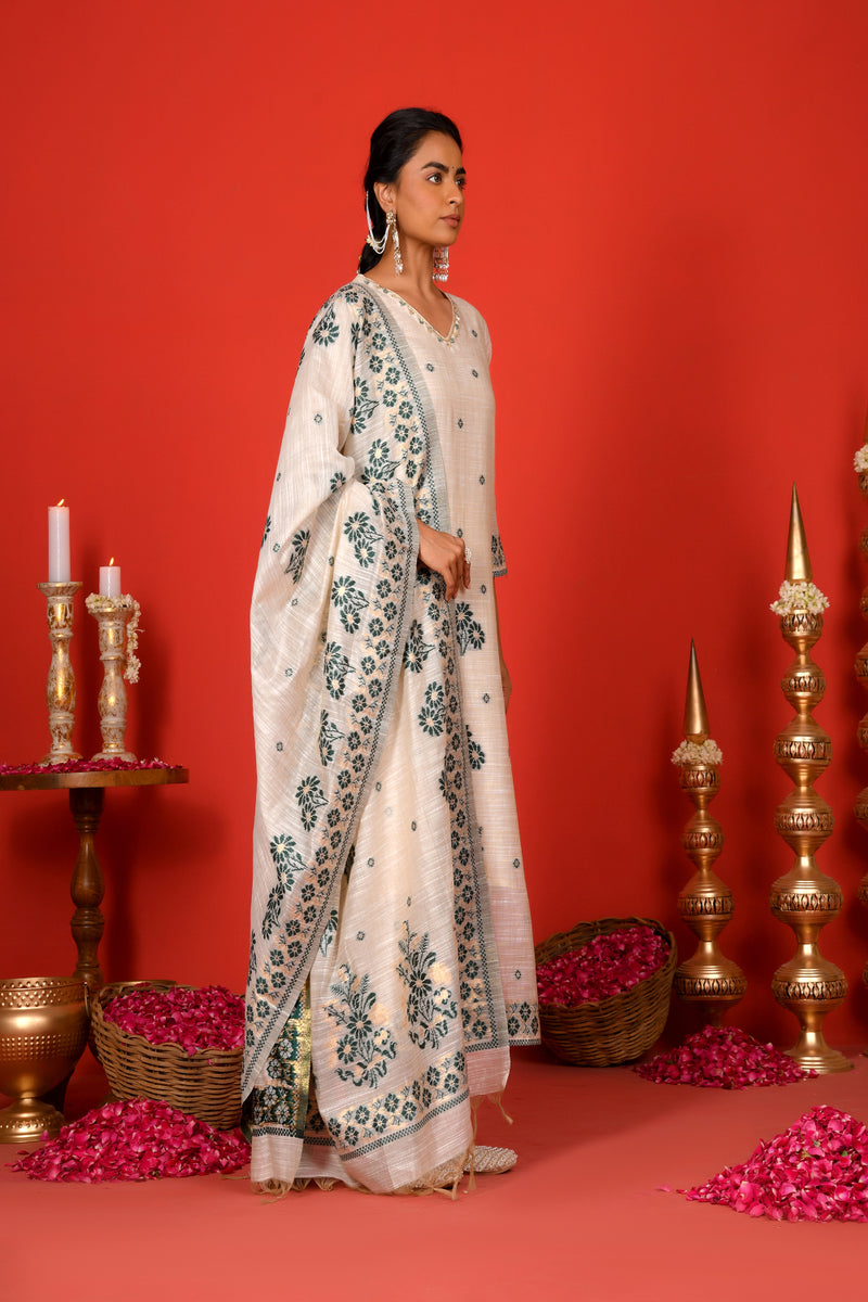 (Vaasva) Women Dark green boonta pattern jamdani suit set (Set of 5pc)