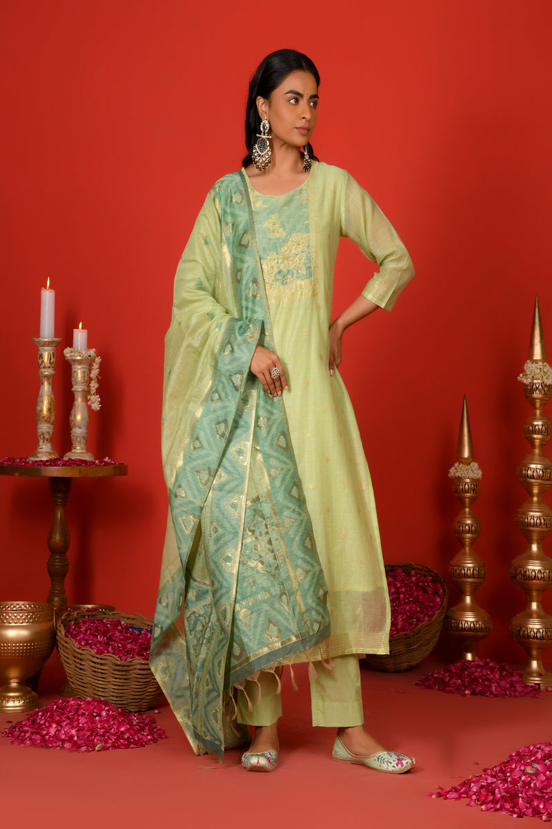 (Vaasva) Women Pastel Green butterfly floral pattern jamdani suits set (Set of 5pc)