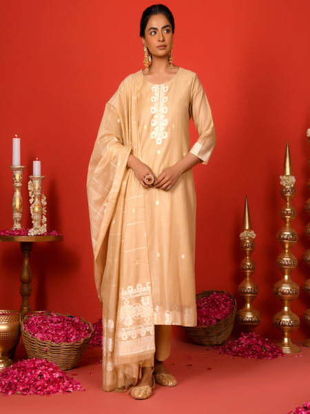 (Vaasva) Women Beige jamdani white placket suit set (Set of 5pc)