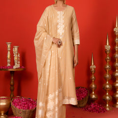 (Vaasva) Women Beige jamdani white placket suit set (Set of 5pc)