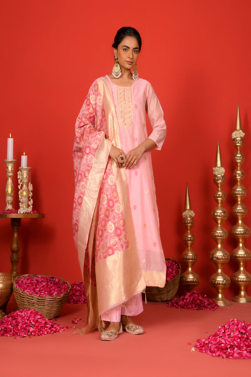 (Vaasva) Women Pink jamdani suit with golden woven dupatta  (Set of 5 Pc)