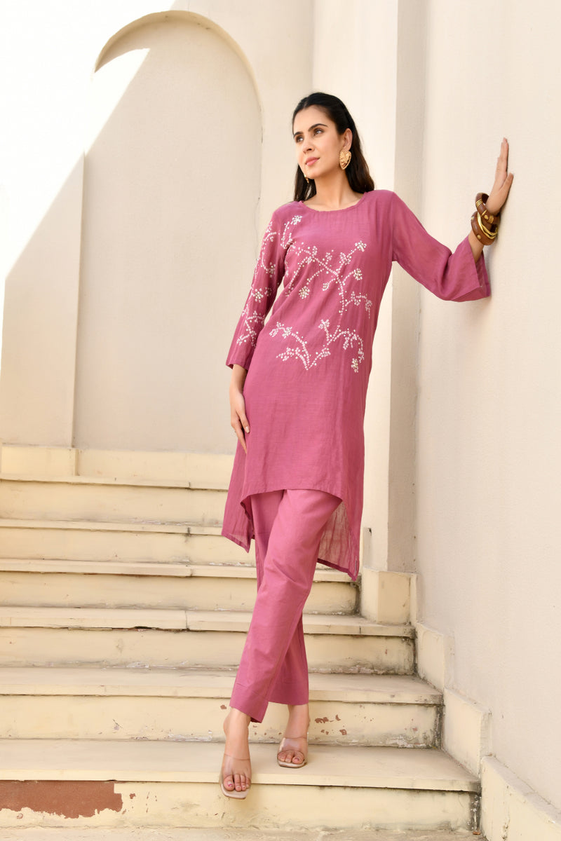 (Vaasva) Women Purple Mulchanderi  bande kurta pant set  (Set of 5 Pc)