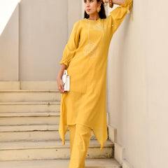 (Vaasva) Women Yellow Mulchanderi floral  bandej kurta pant set  (Set of 5 Pc)