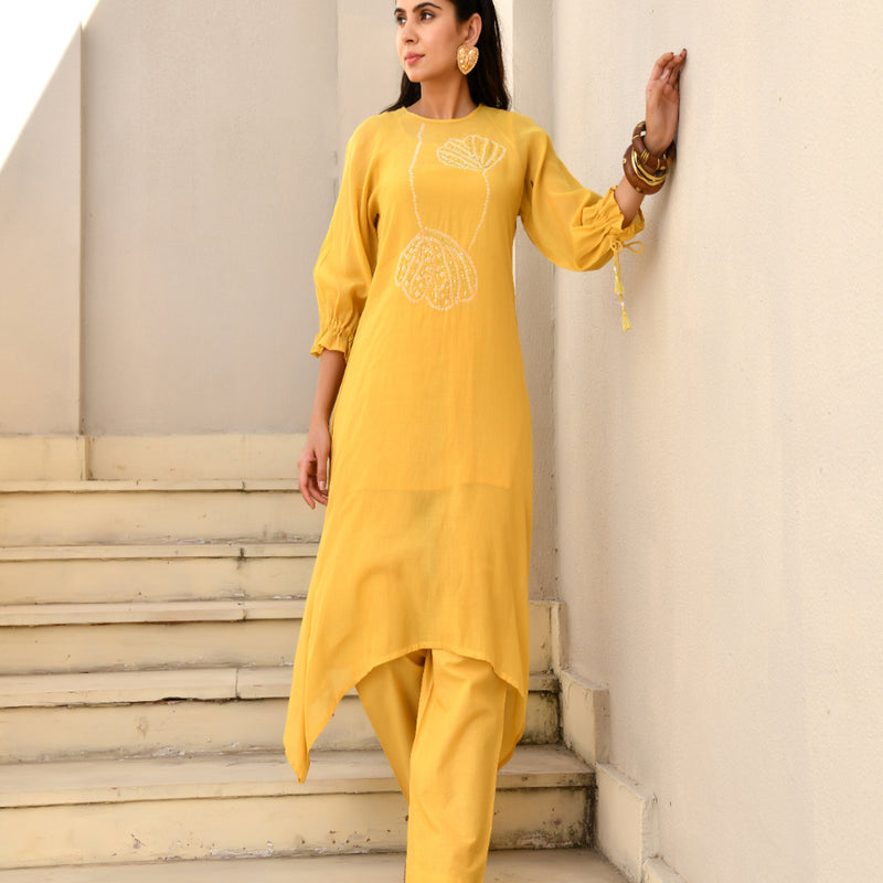 (Vaasva) Women Yellow Mulchanderi floral  bandej kurta pant set  (Set of 5 Pc)
