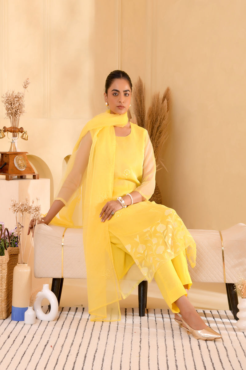 (Vaasva) Women yellow Organza applique suit set  (Set of 5 Pc)