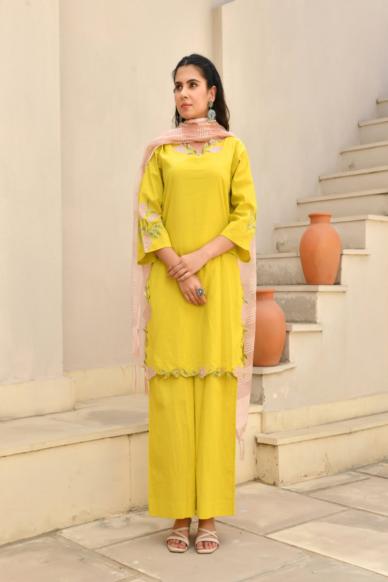(Vaasva) Women Mustard green applique with cutwork suit set  (Set of 5 Pc)