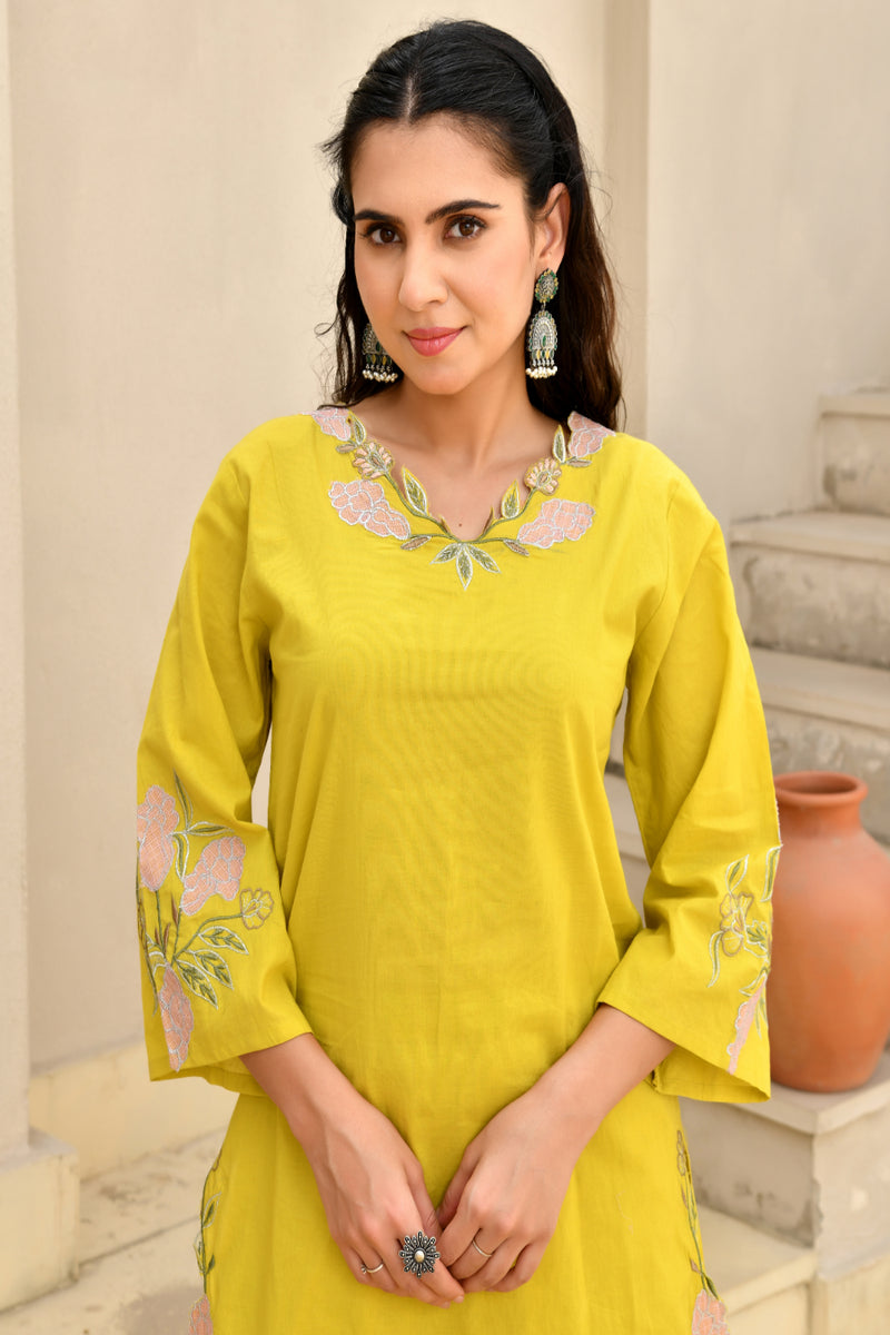 (Vaasva) Women Mustard green applique with cutwork suit set  (Set of 5 Pc)